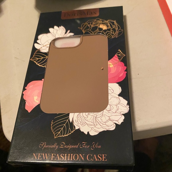 IPhone 12-14 Pro cell phone,soft case cover,taupe color w/ screen protector - Picture 4 of 5